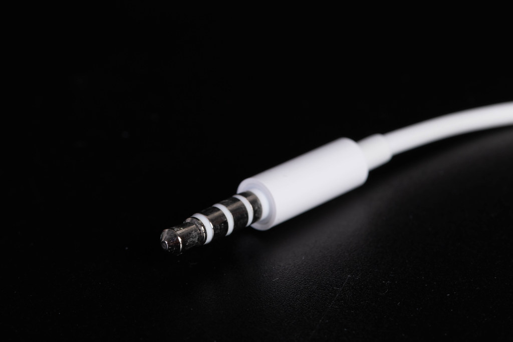 Apa Perbedaan Antara Kabel HDMI, Kabel Komponen, dan Kabel RCA?